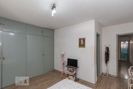 Casa à venda com 150m², 3 quartos e 2 vagasSuíte