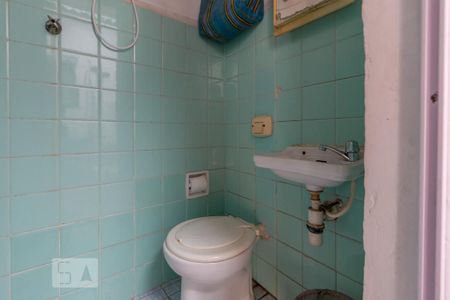 Casa à venda com 150m², 3 quartos e 2 vagasBanheiro de Serviço