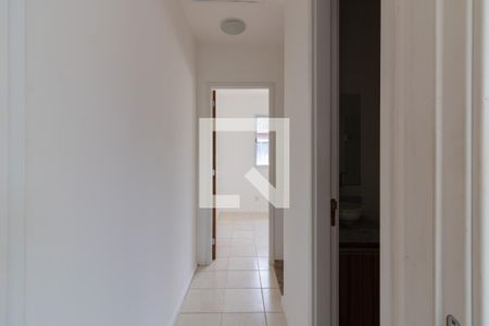 Corredor segundo andar de casa de condomínio à venda com 2 quartos, 65m² em Vargem Pequena, Rio de Janeiro