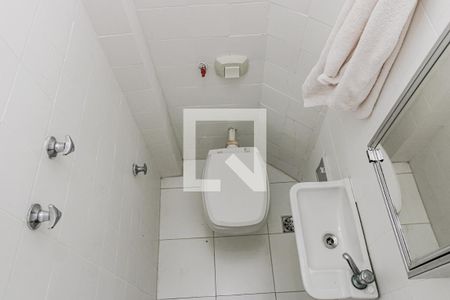 Apartamento para alugar com 122m², 3 quartos e sem vaga Apartamento para alugar com 122m², 3 quartos e sem vagaBanheiro de Serviço