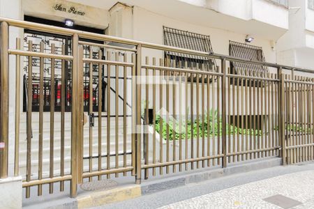 Apartamento para alugar com 122m², 3 quartos e sem vaga Apartamento para alugar com 122m², 3 quartos e sem vagaEntrada