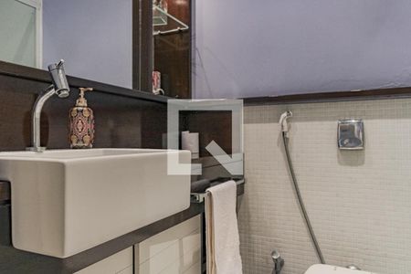 Apartamento para alugar com 122m², 3 quartos e sem vaga Apartamento para alugar com 122m², 3 quartos e sem vagaBanheiro Social