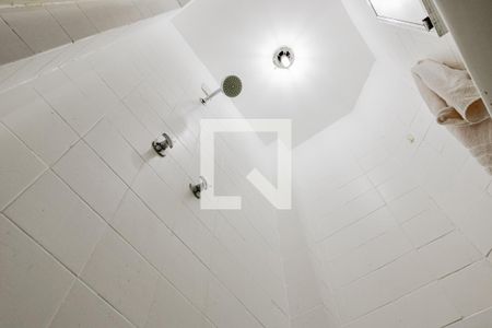 Apartamento para alugar com 122m², 3 quartos e sem vaga Apartamento para alugar com 122m², 3 quartos e sem vagaBanheiro de Serviço