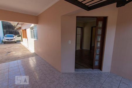Casa para alugar com 150m², 3 quartos e 2 vagas Casa para alugar com 150m², 3 quartos e 2 vagasEntrada