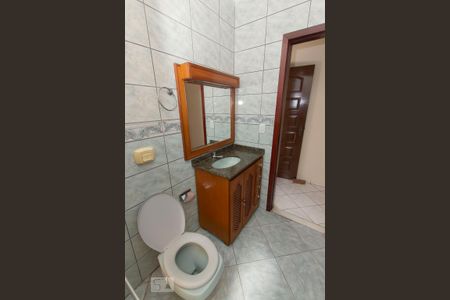 Casa para alugar com 150m², 3 quartos e 2 vagas Casa para alugar com 150m², 3 quartos e 2 vagasBanheiro