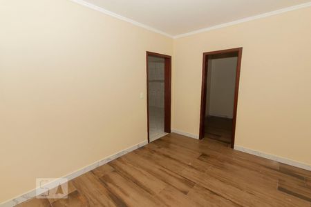 Sala de casa para alugar com 3 quartos, 150m² em Vila Ipiranga, Porto Alegre