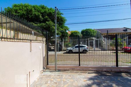 Vista do Quarto 1 de casa para alugar com 3 quartos, 150m² em Vila Ipiranga, Porto Alegre