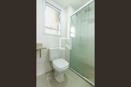 Banheiro de apartamento à venda com 2 quartos, 58m² em Colônia (zona Leste), São Paulo