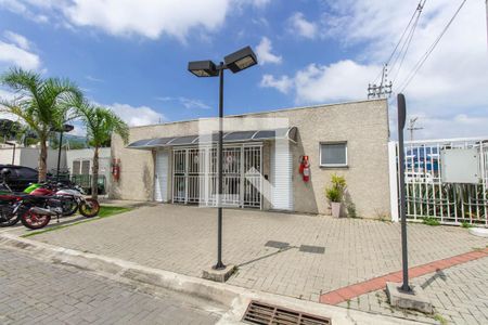 Apartamento à venda com 58m², 2 quartos e 1 vagaEntrada