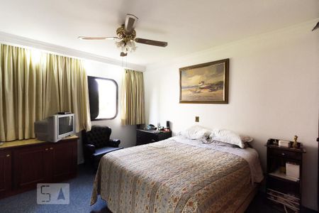 Apartamento à venda com 294m², 3 quartos e 3 vagasSuíte 2 