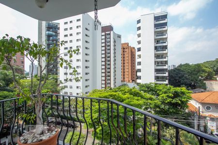 Apartamento à venda com 294m², 3 quartos e 3 vagasVaranda  Suíte 3 