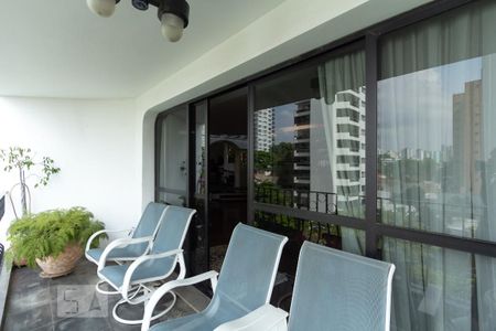 Apartamento à venda com 294m², 3 quartos e 3 vagasVaranda da Sala