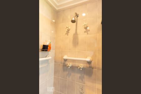 Apartamento à venda com 294m², 3 quartos e 3 vagasBanheiro da Suíte 2 