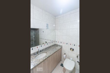 Apartamento à venda com 125m², 3 quartos e 1 vaga Apartamento à venda com 125m², 3 quartos e 1 vagaBanheiro