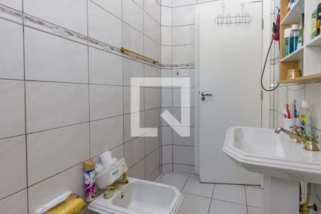 Casa à venda com 150m², 3 quartos e 2 vagasBanheiro