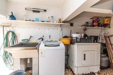 Casa à venda com 340m², 3 quartos e 2 vagasÁrea de Serviço