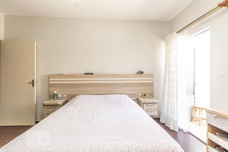 Casa à venda com 340m², 3 quartos e 2 vagasquarto 1