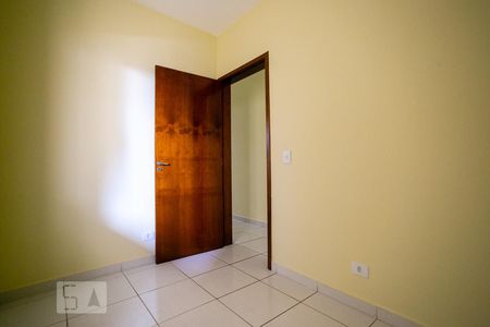 Quarto 2 de casa para alugar com 2 quartos, 84m² em Jardim Maristela, São Paulo
