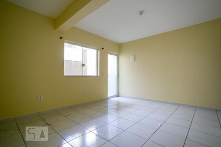 Sala de casa para alugar com 2 quartos, 84m² em Jardim Maristela, São Paulo