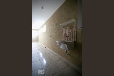 Casa para alugar com 84m², 2 quartos e sem vagaÁrea de serviço