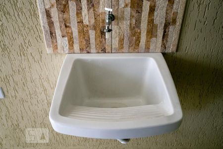 Casa para alugar com 84m², 2 quartos e sem vagaÁrea de serviço