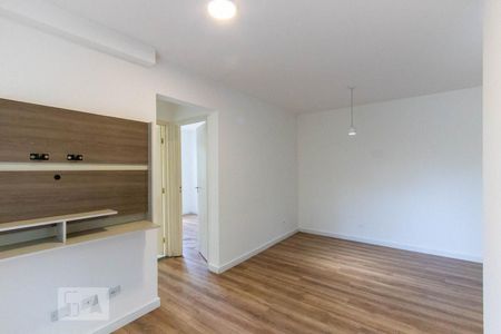 Sala de apartamento para alugar com 2 quartos, 63m² em Cemucam, Cotia