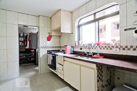 Apartamento à venda com 260m², 5 quartos e 3 vagasCozinha