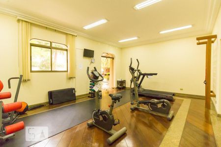 Apartamento à venda com 260m², 5 quartos e 3 vagasÁrea comum - Academia