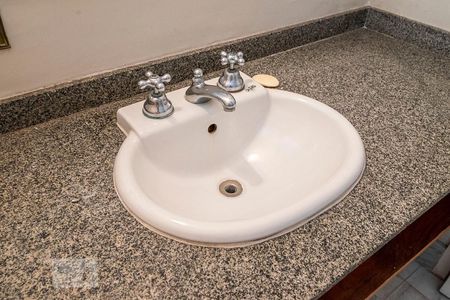 Apartamento à venda com 170m², 3 quartos e 1 vagaSuíte - Banheiro