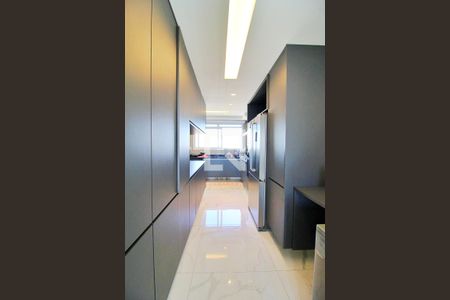 Apartamento para alugar com 180m², 3 quartos e 4 vagasCozinha