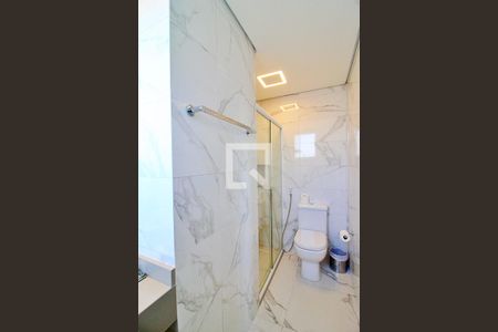 Apartamento para alugar com 180m², 3 quartos e 4 vagasBanheiro da Suíte 2