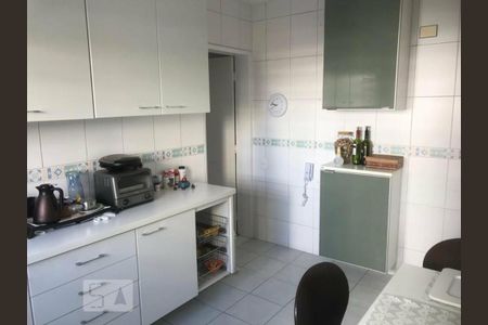 Apartamento à venda com 107m², 3 quartos e 1 vagaCozinha