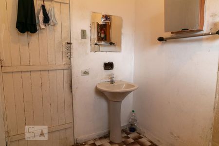 Casa para alugar com 178m², 4 quartos e 1 vagaBanheiro