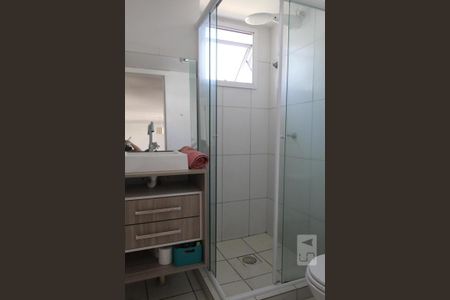 Banheiro de apartamento à venda com 3 quartos, 51m² em Mato Grande, Canoas