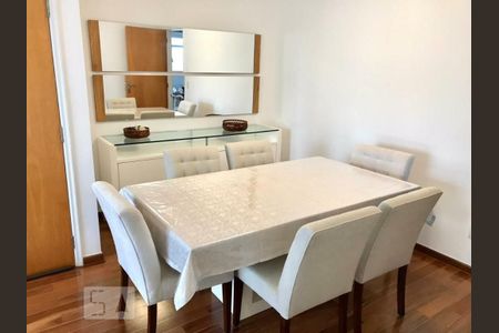 Apartamento para alugar com 105m², 3 quartos e 2 vagasSala