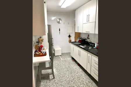 Apartamento para alugar com 105m², 3 quartos e 2 vagasCozinha
