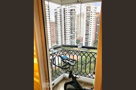 Apartamento para alugar com 105m², 3 quartos e 2 vagasVaranda