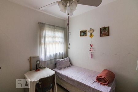 Casa à venda com 187m², 4 quartos e 2 vagas Casa à venda com 187m², 4 quartos e 2 vagasQuarto