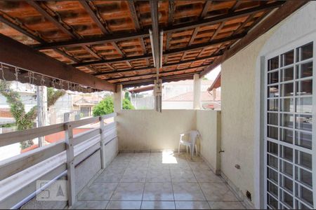 Casa à venda com 235m², 5 quartos e 2 vagas Casa à venda com 235m², 5 quartos e 2 vagasVaranda Quarto Reversível