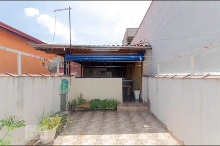Casa à venda com 235m², 5 quartos e 2 vagas Casa à venda com 235m², 5 quartos e 2 vagasTerraço