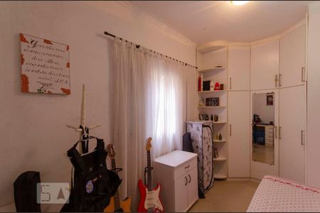 Casa à venda com 235m², 5 quartos e 2 vagas Casa à venda com 235m², 5 quartos e 2 vagasQuarto 1