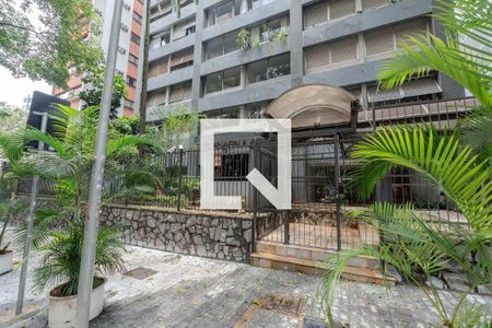 Apartamento à venda com 91m², 2 quartos e sem vaga Apartamento à venda com 91m², 2 quartos e sem vagaFachada e portaria