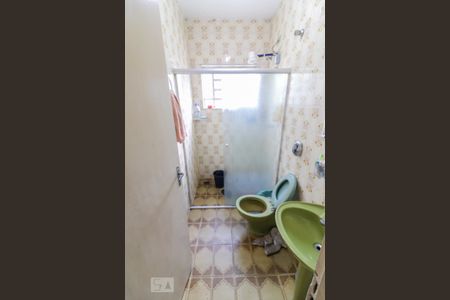 Casa à venda com 330m², 6 quartos e 2 vagasBanheiro 1