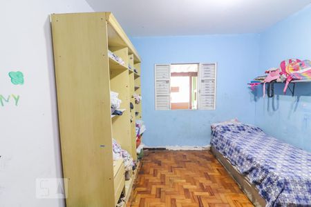 Quarto 1 de casa à venda com 6 quartos, 330m² em Jardim Ester Yolanda, São Paulo