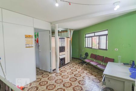 Casa à venda com 330m², 6 quartos e 2 vagasQuarto 5