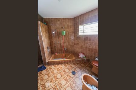 Casa à venda com 330m², 6 quartos e 2 vagasSuite 