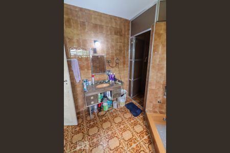 Casa à venda com 330m², 6 quartos e 2 vagasSuite 