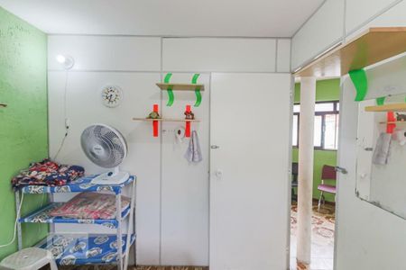 Casa à venda com 330m², 6 quartos e 2 vagasQuarto 4