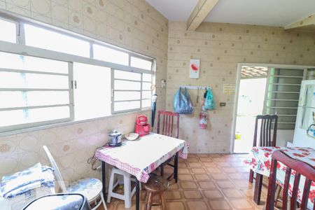 Casa à venda com 330m², 6 quartos e 2 vagasCozinha