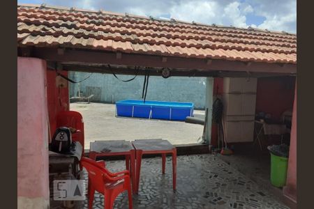 Casa à venda com 197m², 3 quartos e 5 vagasfundos